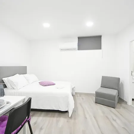 Right Place Apartment